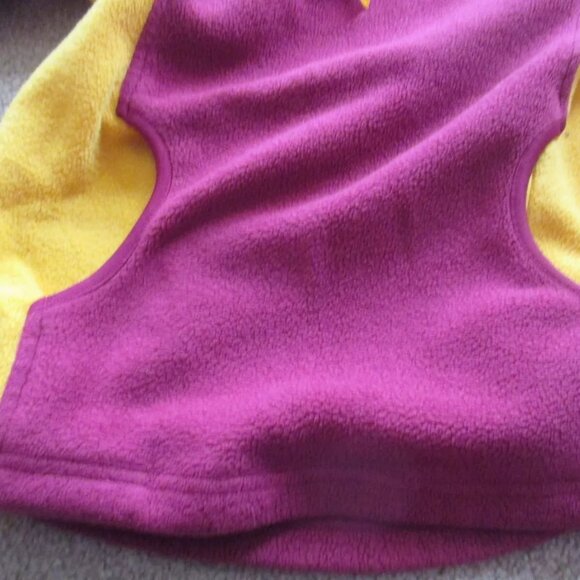 Washington Redskins Football Pull Over, Long Sleeved, Youth Small - Picture 8 of 8